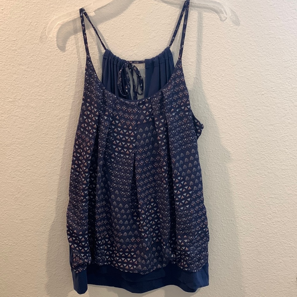 Maurice’s tank top